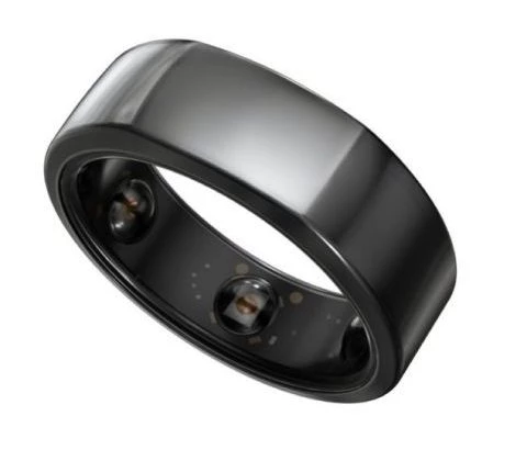 Εντυπωσιακό! Τι είναι το μαύρο δαχτυλίδι που δεν βγάζει ποτέ ο πρίγκιπας Χάρι